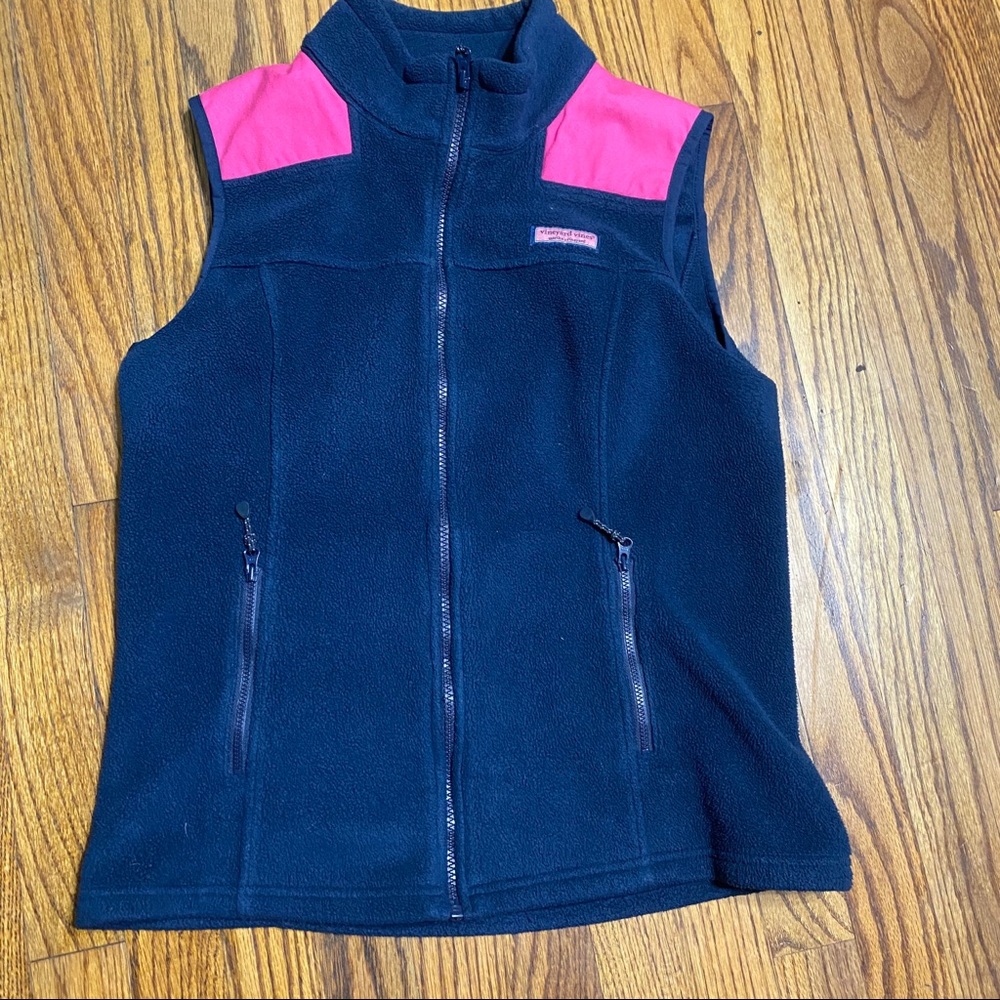 Vineyard vines winter vest size S